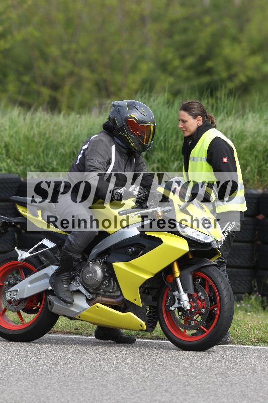 Archiv-2025/10 23.04.2025 Cornu Master School ADR/gruen-vert/32